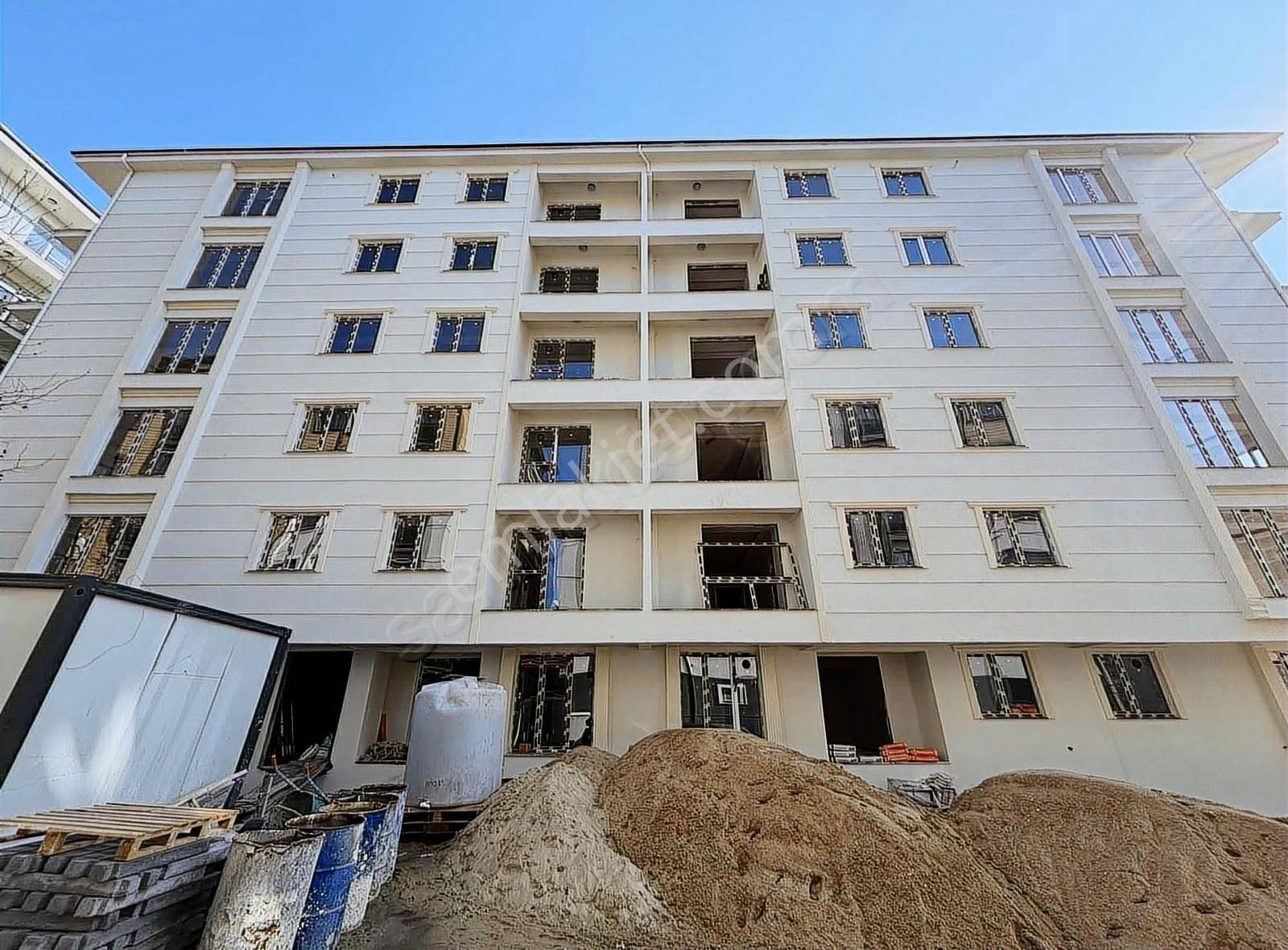 Muhittinde Ottoman Suıt Sitesinde 1+1 Arakat Daire