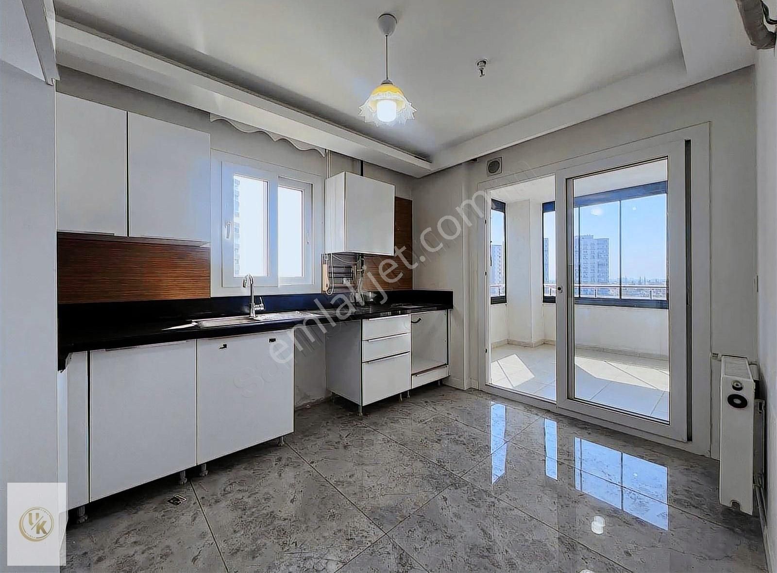 Türkmenbaşı Girişi 3+1 K.mutfak Ç.banyo G.odalı Havuz+güvenlik