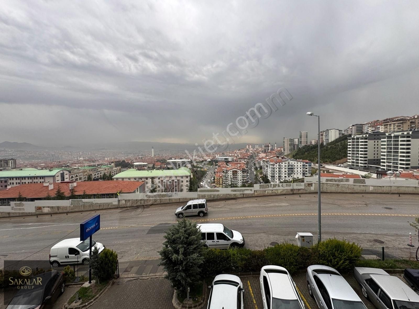 Sakalar Emlak'tan Atapark 'ta Ankara Manzaralı Asansörlü Daire !
