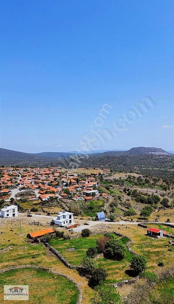 Manisa Sarıahmetli'de Satılık 704 M2 Köyiçi Konut İmarlı Arsa