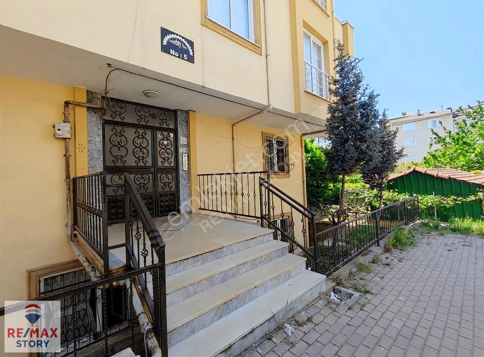 Çayırova Atatürk Mahallesinde Geniş Teraslı Dubleks Daire