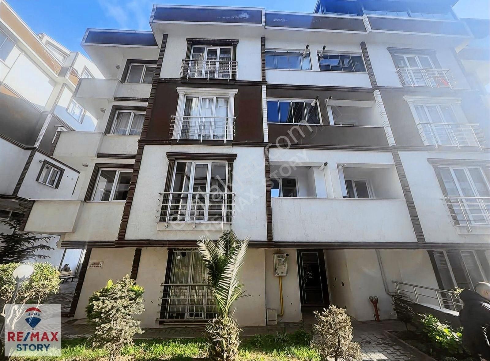 Çayırova Akse Mh Engpark Sit Satılık Arakat Asansörlü 1+1 Daire