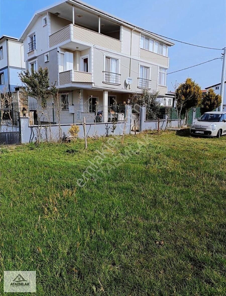 Ata Gayrimenkul 'den 4+1 Eşyalı Her Şeyi Hazır Satılık Villa