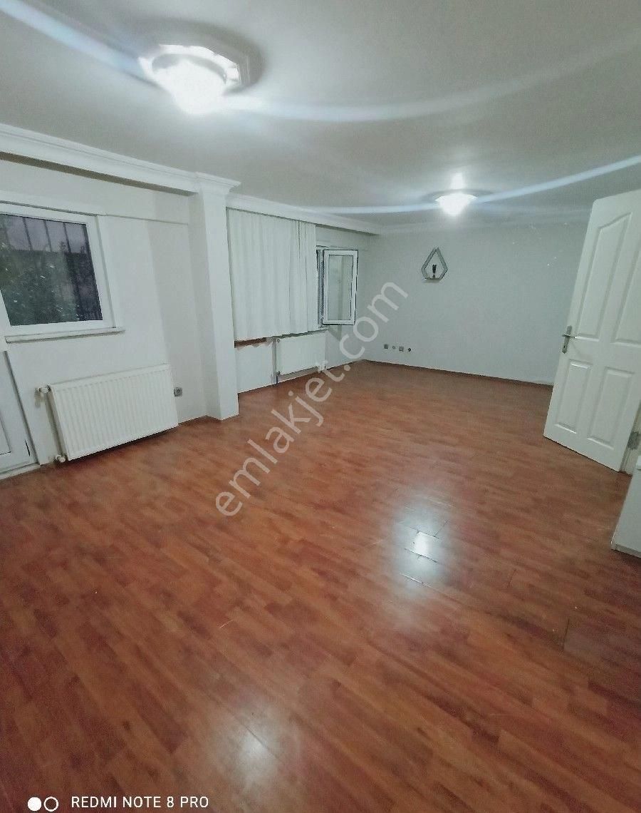 Gürpınar Sevcan Sitesinde Kiralik Ters Dubleks.