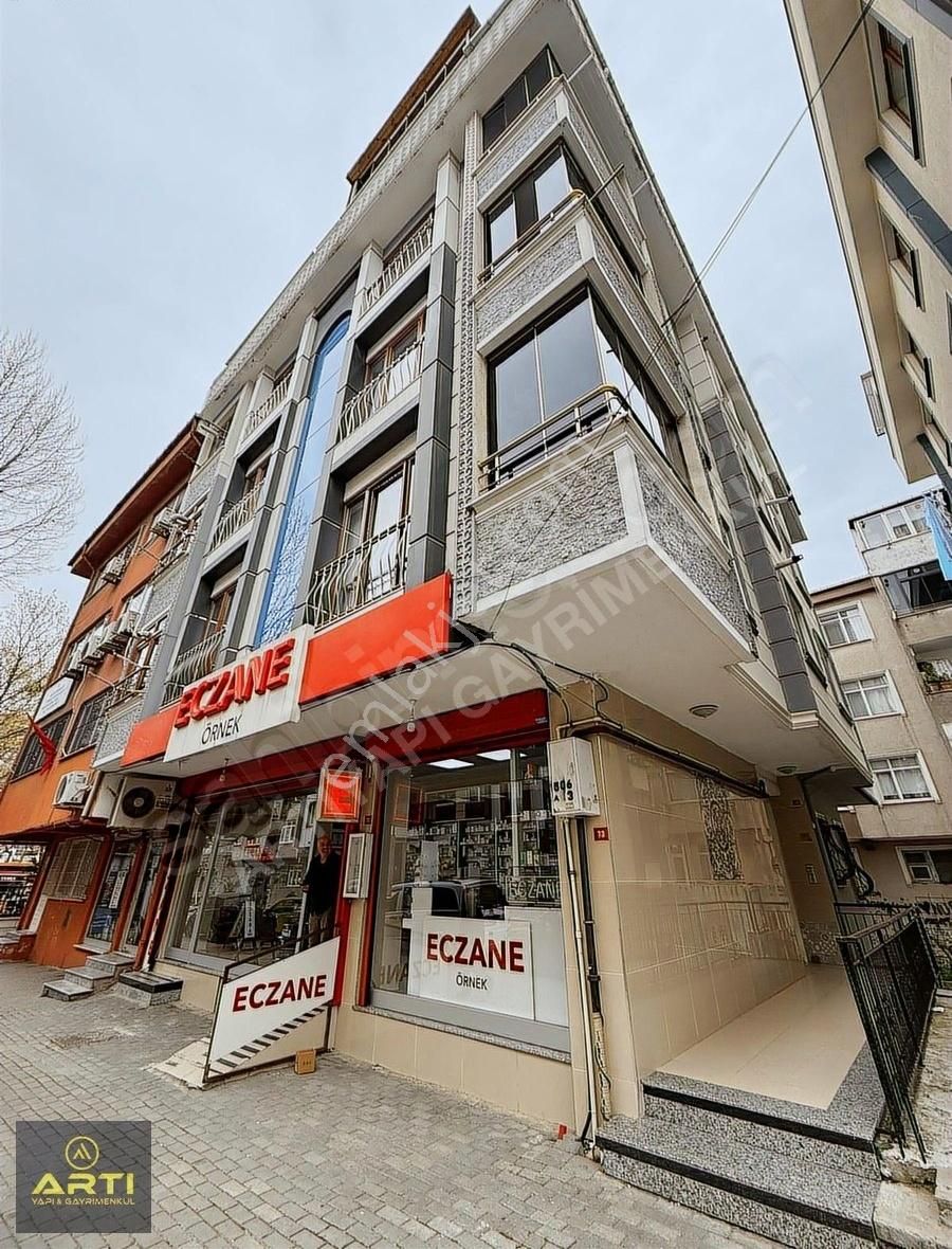 Avcılarda Metrobüse Yakın Satılık 2+1 Bahçe Katı Daire