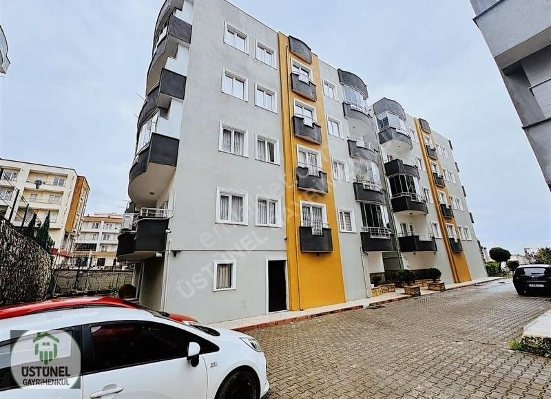 Üstünel'den Ayrı Mutfaklı Ara Kat Açık Cephe Aile Dairesi 3+1