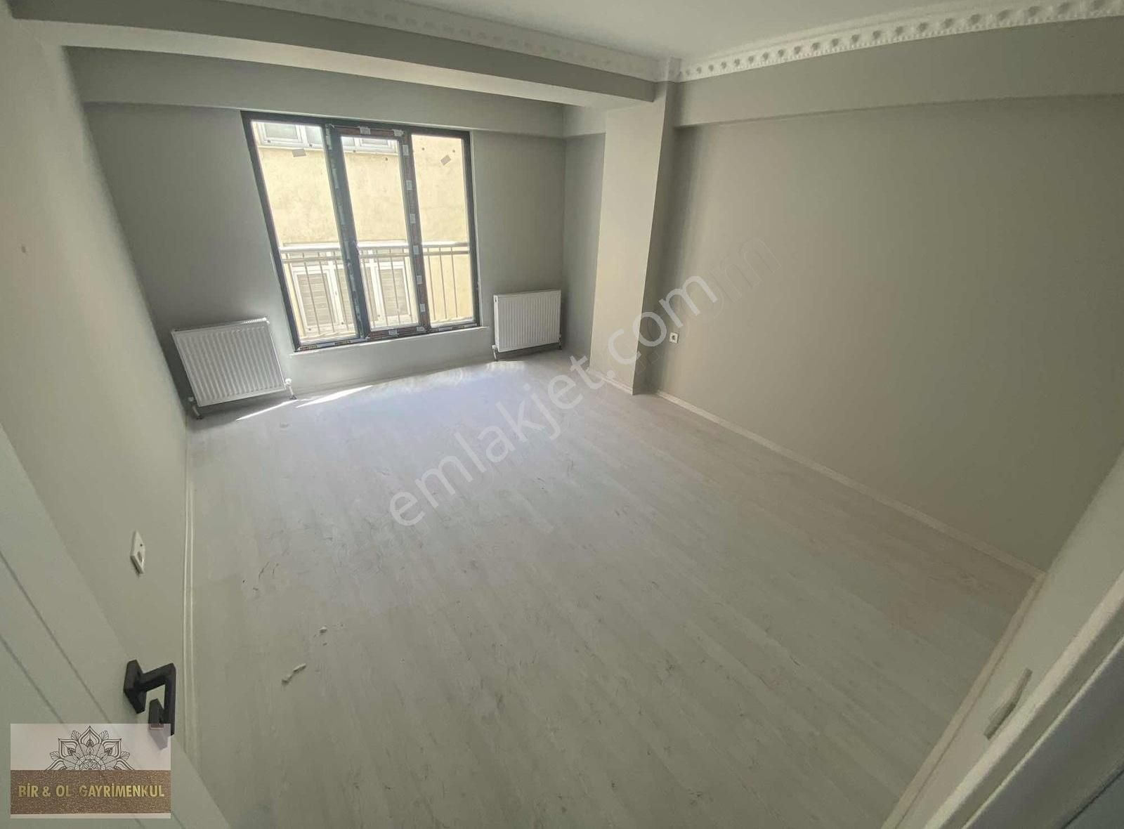 50.yıl Mahallesi Sıfır Otoparklı 1.kat 2+1 100m2 Balkonlu Daire