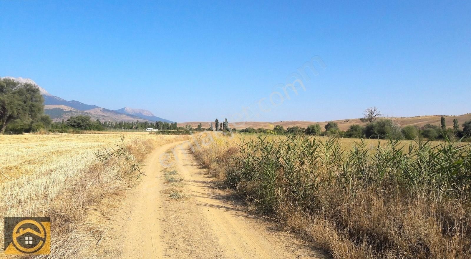 Seydişehir Gökçehüyük,de Bahçe Yapımına Uygun Satılık Tarla