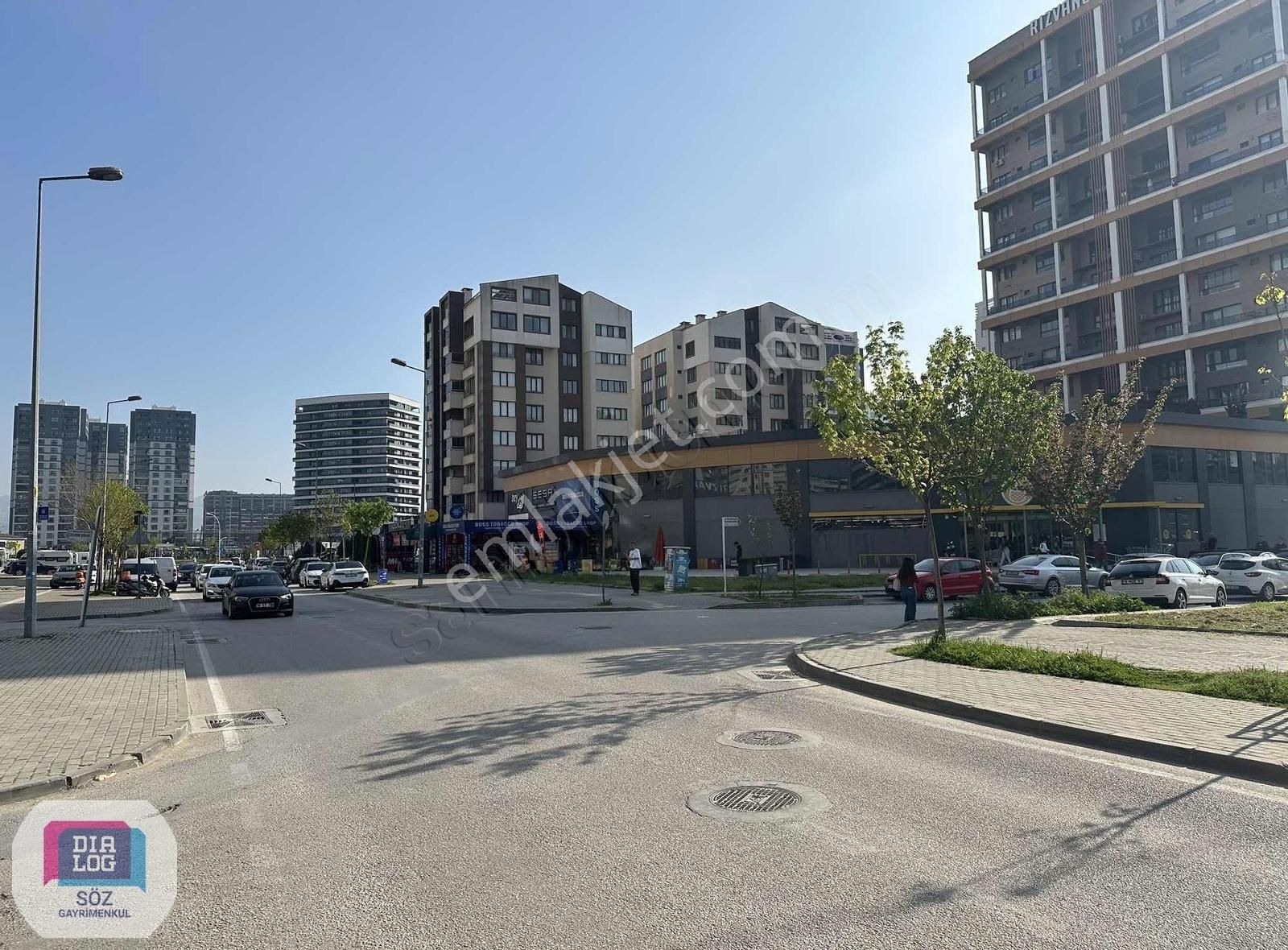 23 Nisan Da Tabela Değeri Yüksek Köşe 170 M2 Kiralık Dükkan