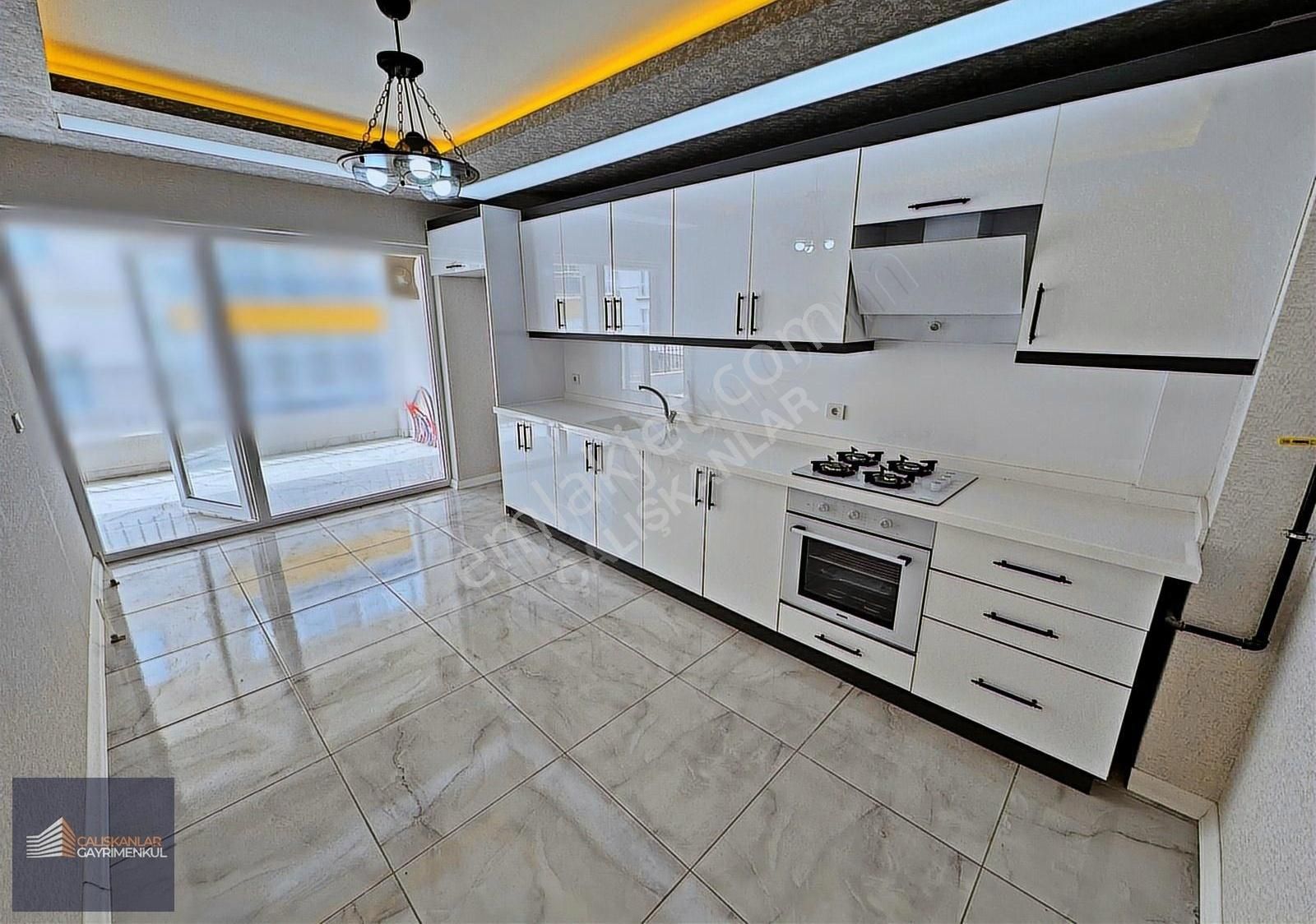 Çalışkanlar Gyo'dan Menderes Mah'de Arakat Full Yapılı 3+1