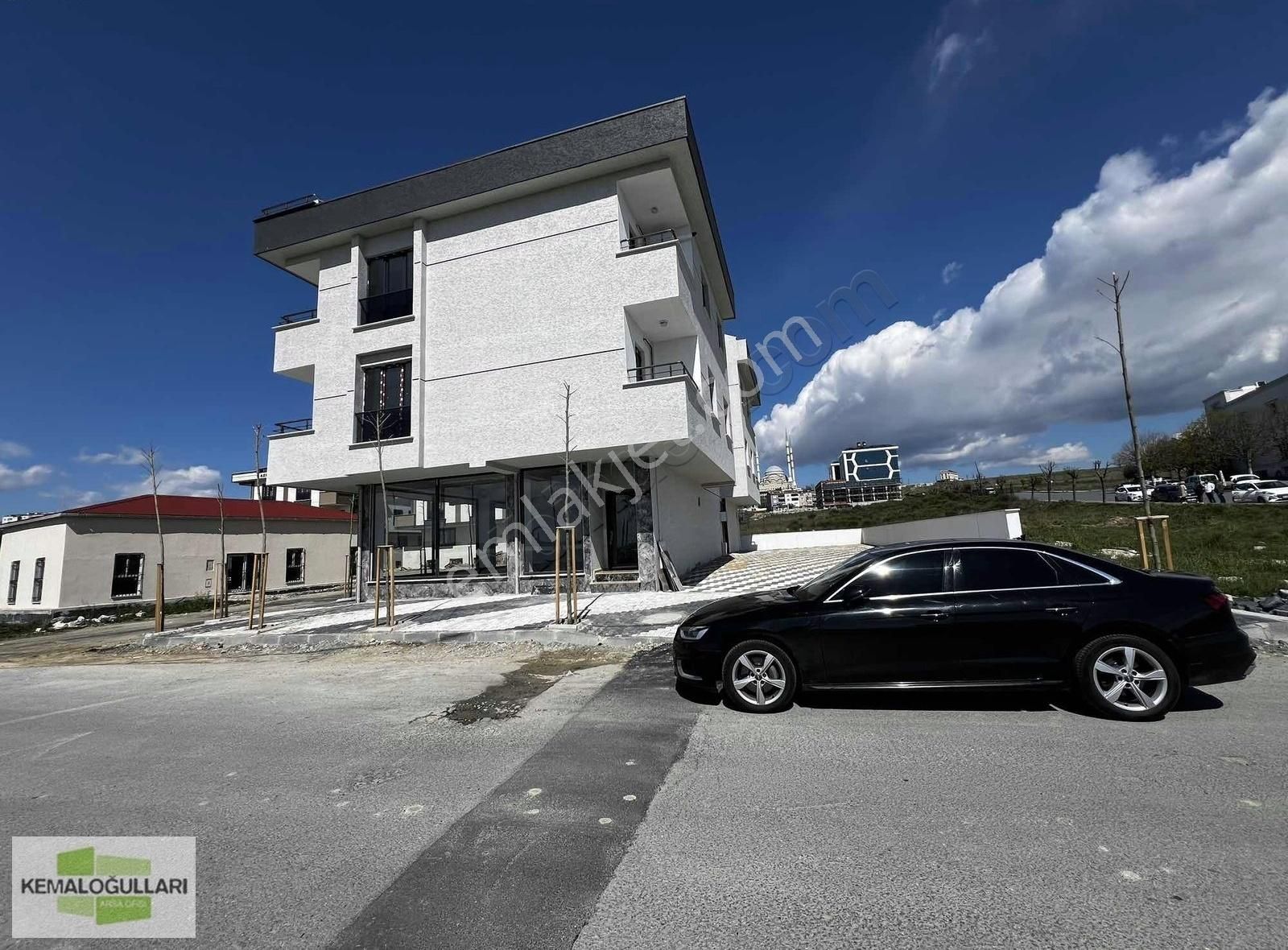 Arnavutköy Taşoluk Mah Satılık Daire 2+1 95 M2
