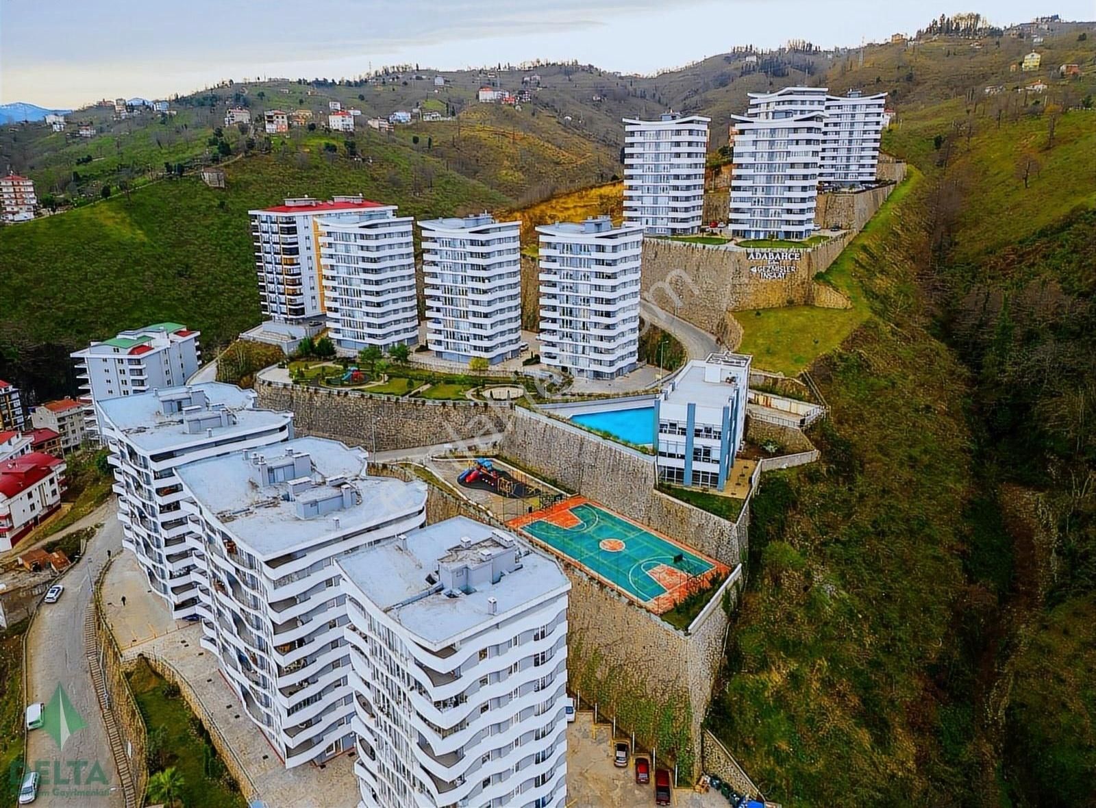 Adabahçe Evleri'nde Satılık 3+1 Daire