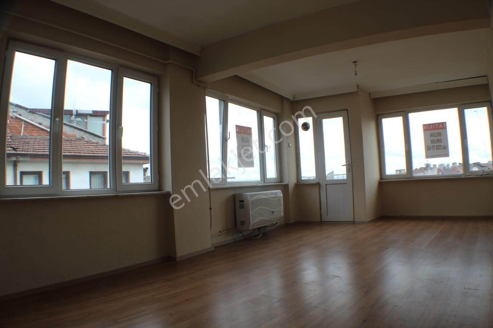 Bursa Yıldırım Namazgah Caddesi Üzerinde 2+1 4. Kat 75 M2 Daire Satılık