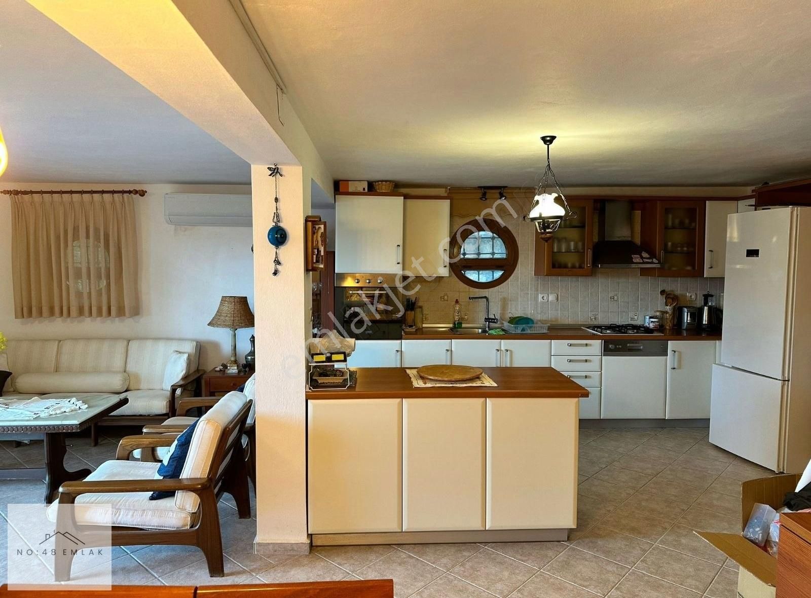 Muhteşem Kale Ve Deniz Manzaralı Müstakil Tripleks - Görsel 20