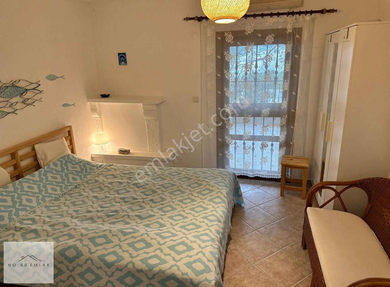 Muhteşem Kale Ve Deniz Manzaralı Müstakil Tripleks - Görsel 22