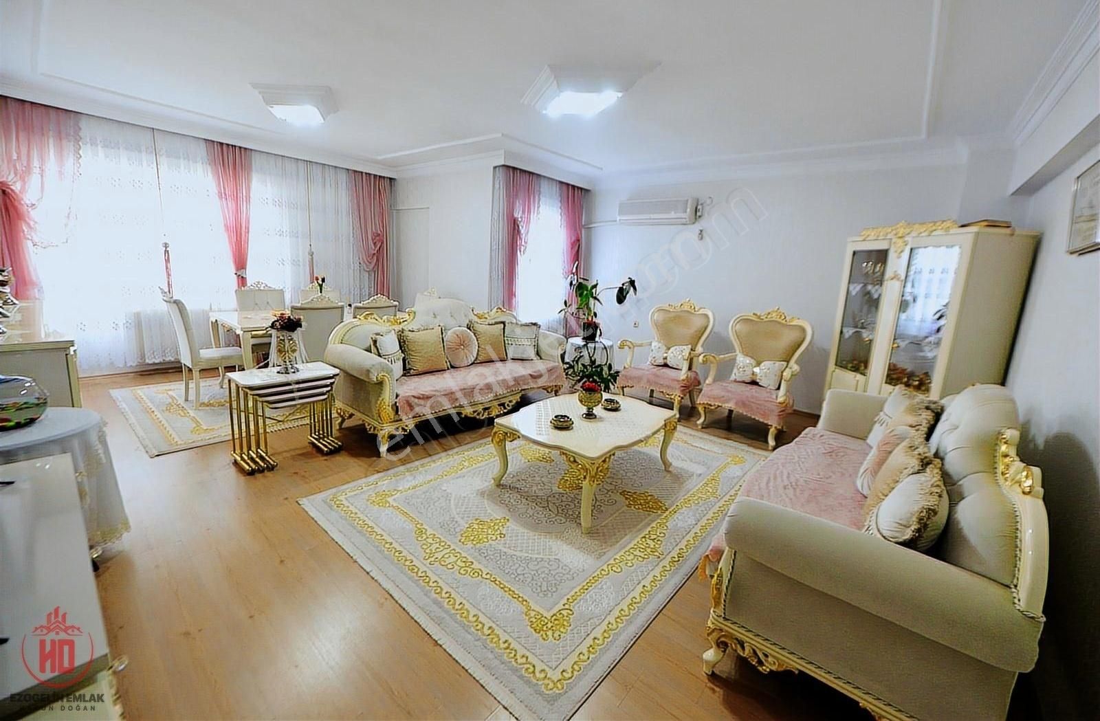 Ezogelin Gayrimenkul'den Merkezi Konumda 3+1 Daire Fırsatı!
