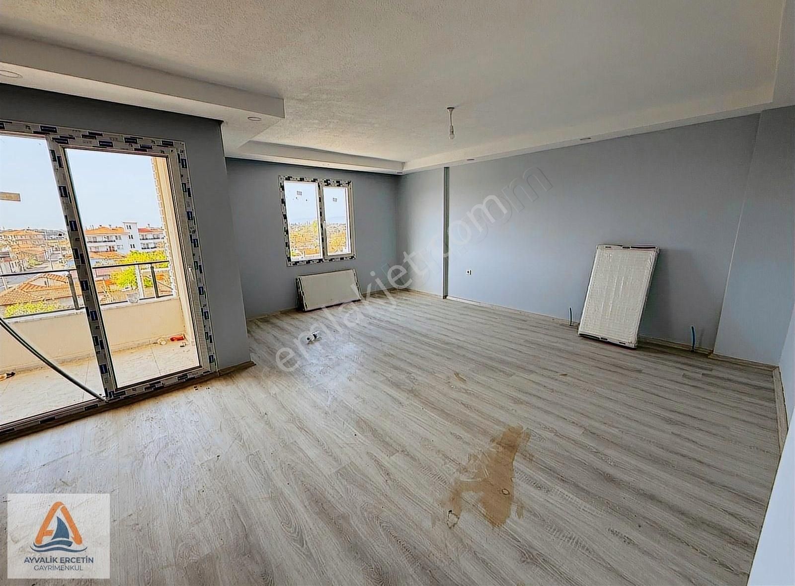 Altınova Merkezde 2+1 Sıfır Giyinme Odalı Daire - Görsel 7