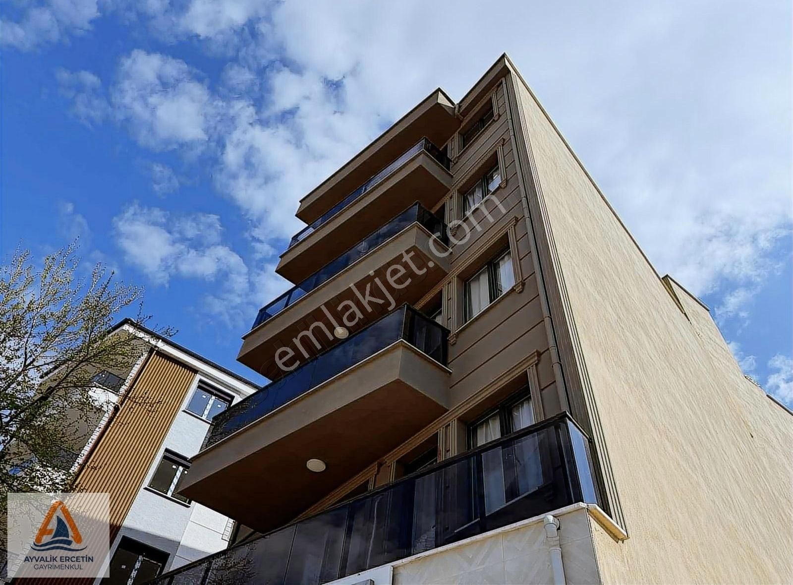 Balıkesir Ayvalık Altınovanın Tam Kalbinde 2+1 Sıfır 90m2 Daire