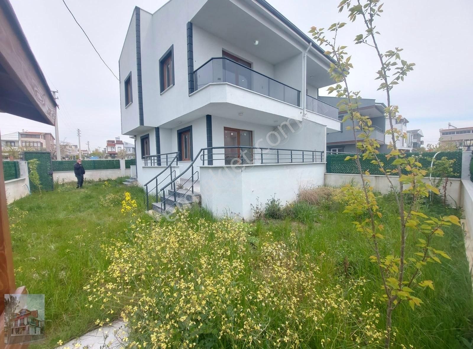 Ekip Yapı İlk Gelen Alır Köşe Villa