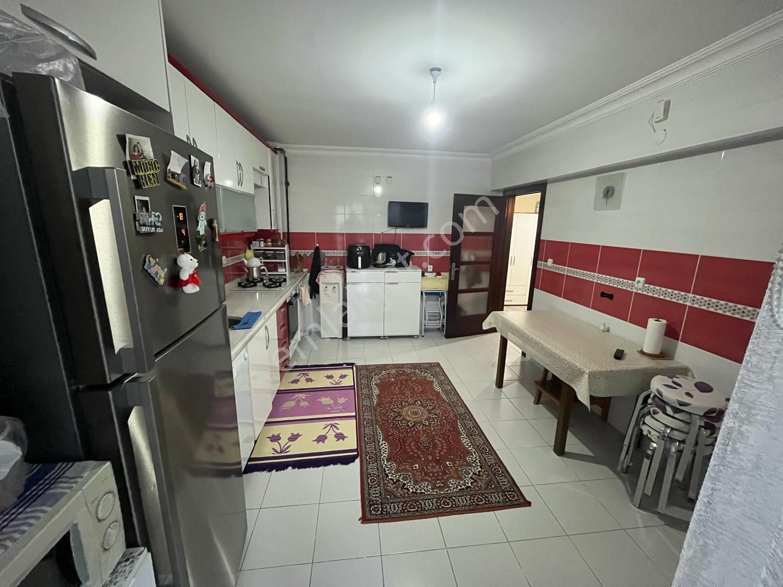 Ege Mh. Cadde Yakını Full Yapılı Çift Banyo Ve Balkonlu Kaçırılmayacak Daire