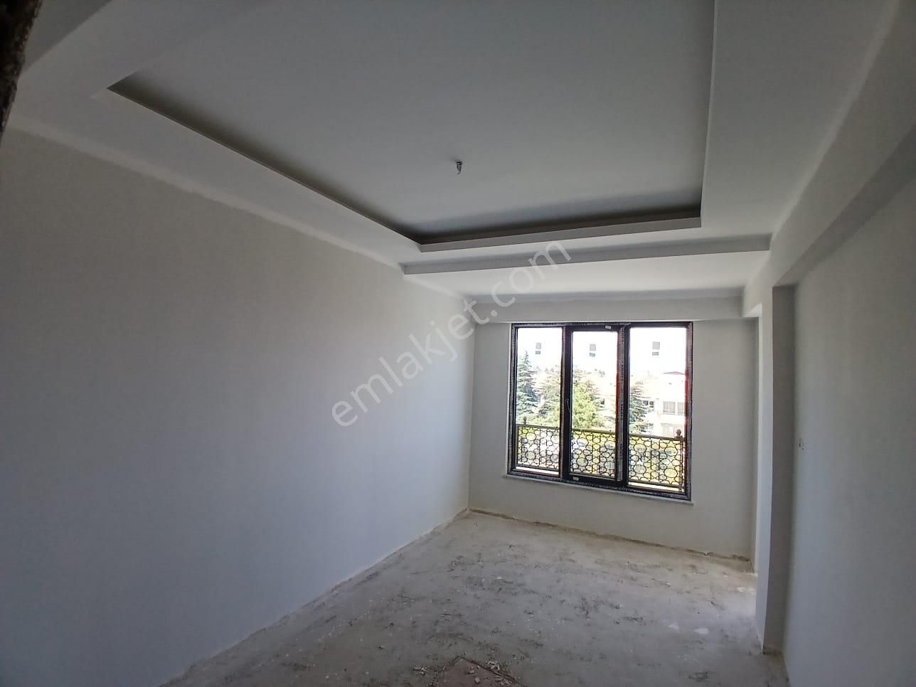Akçay Emlak'tan Akşehir Park Hayat Hastahanesi Civarında Anahtar Teslim Satılık 2+1 Daire