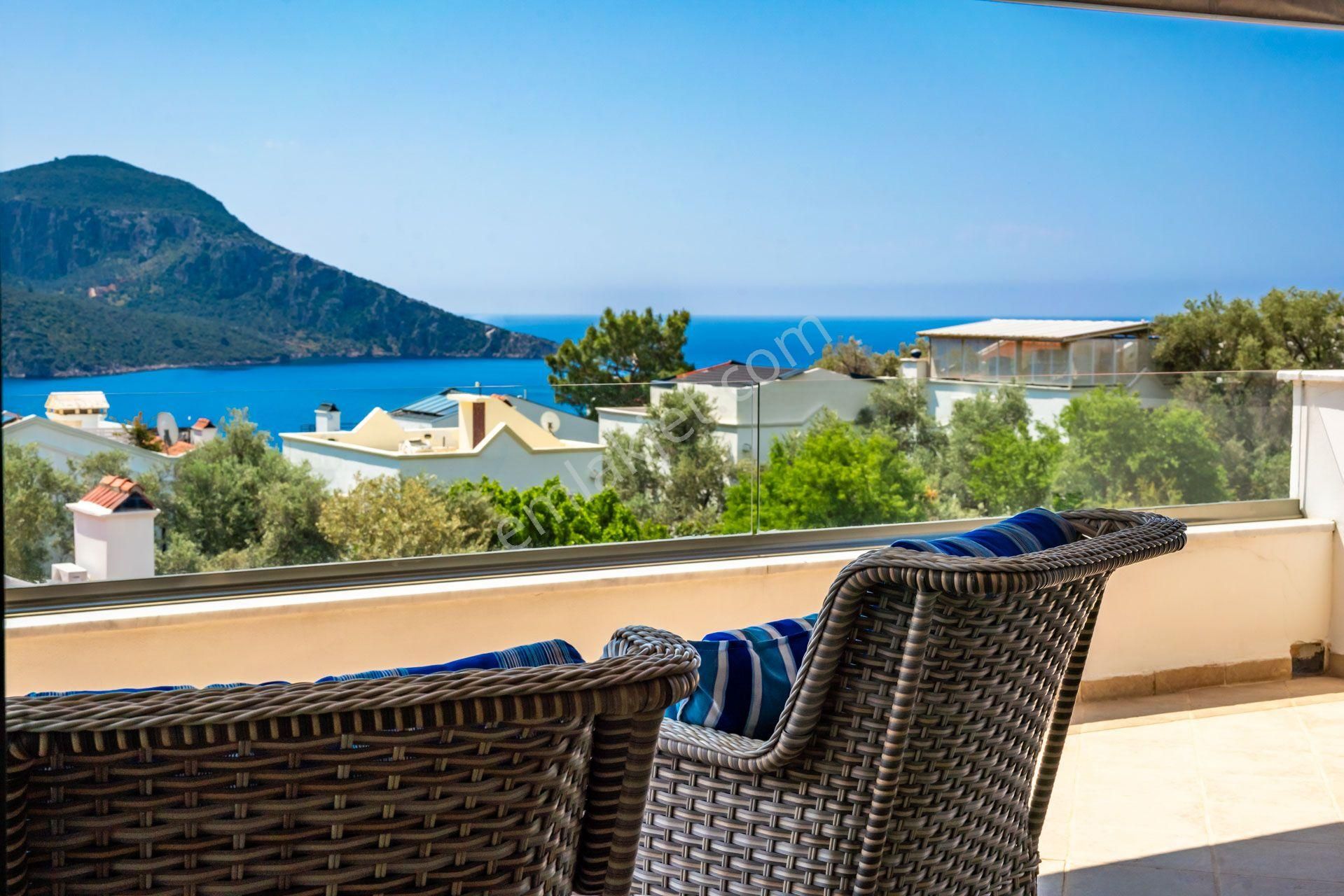 Kalkan Likya Evlerinde 5+1 Villa