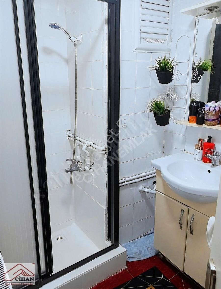 İstanbul Bahçelievler Şirinevler Fetih Cad. 5.sokak
