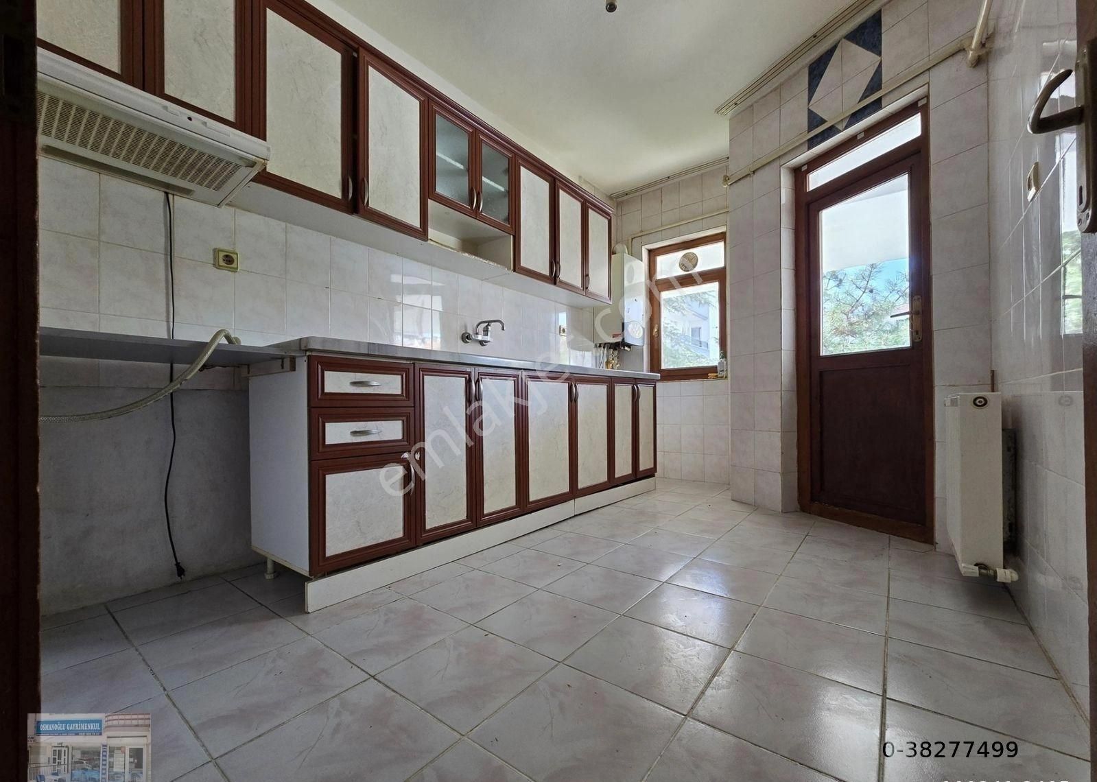 Piyade Mah Emirler De Satılık 3+1 Kapalı Garajlı Çarşı İçi Ön Cephe Daire