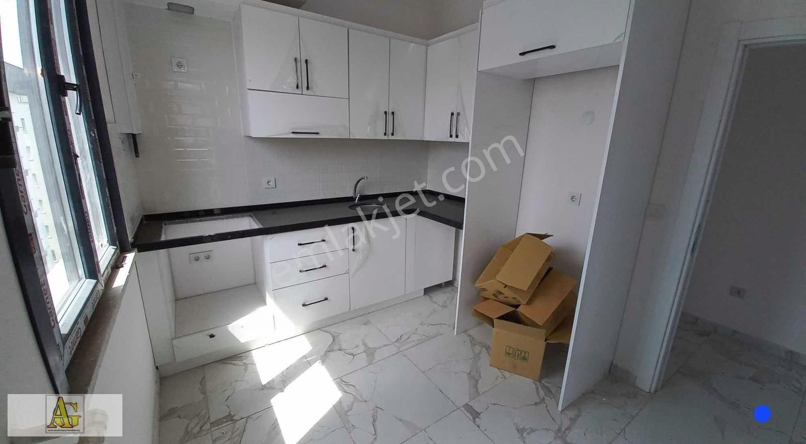 Cevizli Orhantepede 2+1 İskanı Alınmış Sıfır Daire