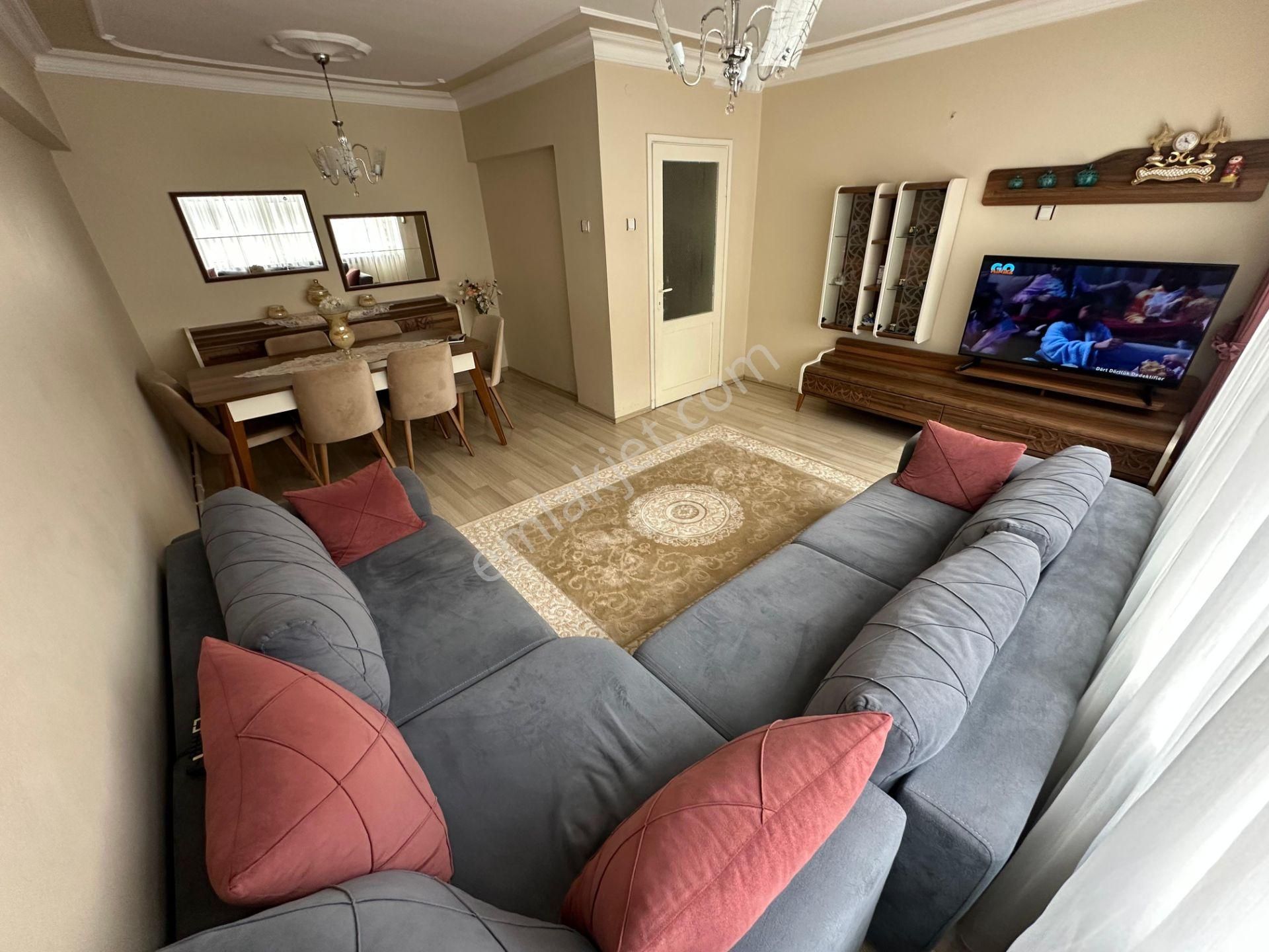 Setbaşı Karaağaçta Ara Kat Kat Mülkiyetli 2+1 Satılık Daire