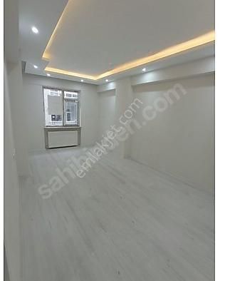 Bağcılar Yıldıztepe Mah.2+1 Ferah Satılık Kredili Daire