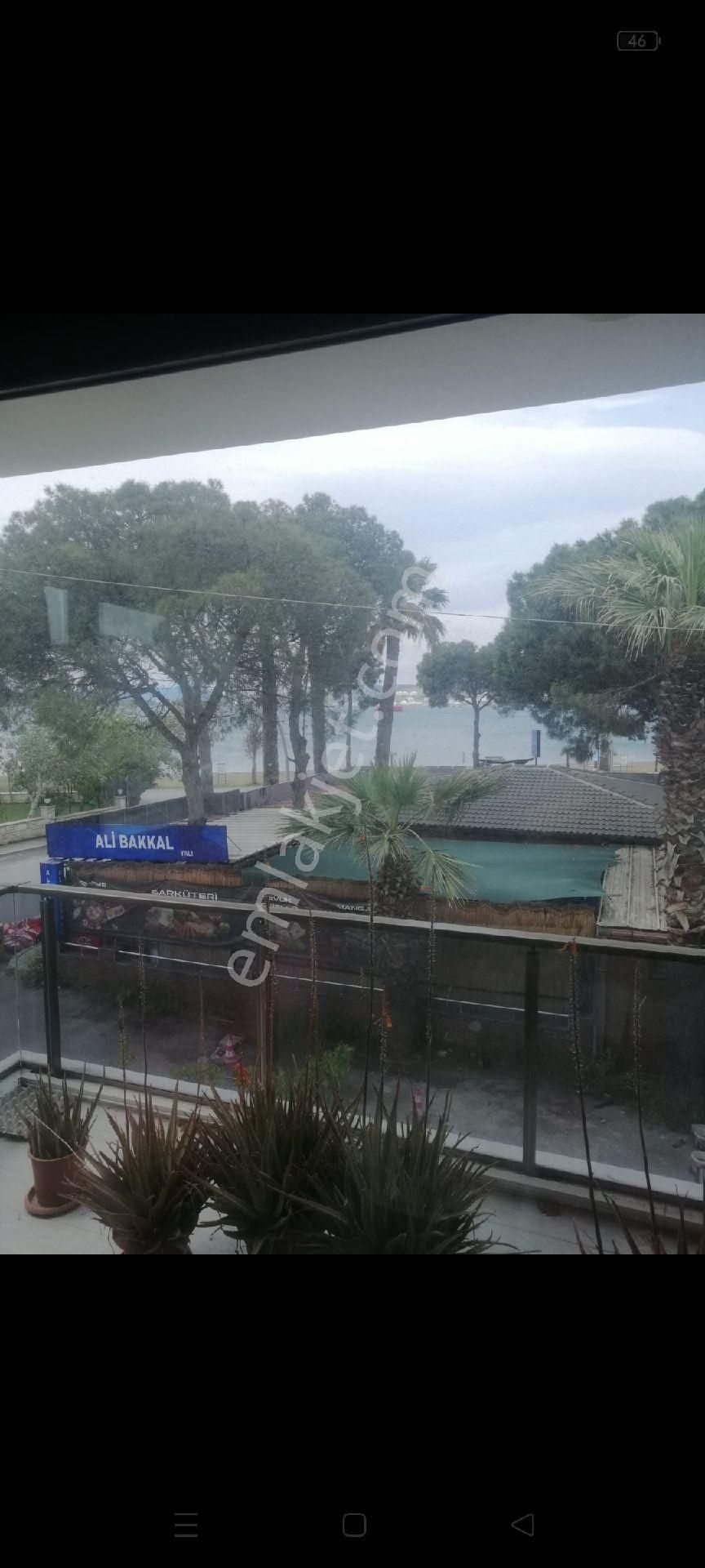 Yalı Mahallesinde Satılık Müstakil Ayarında Geniş Satılık Daire