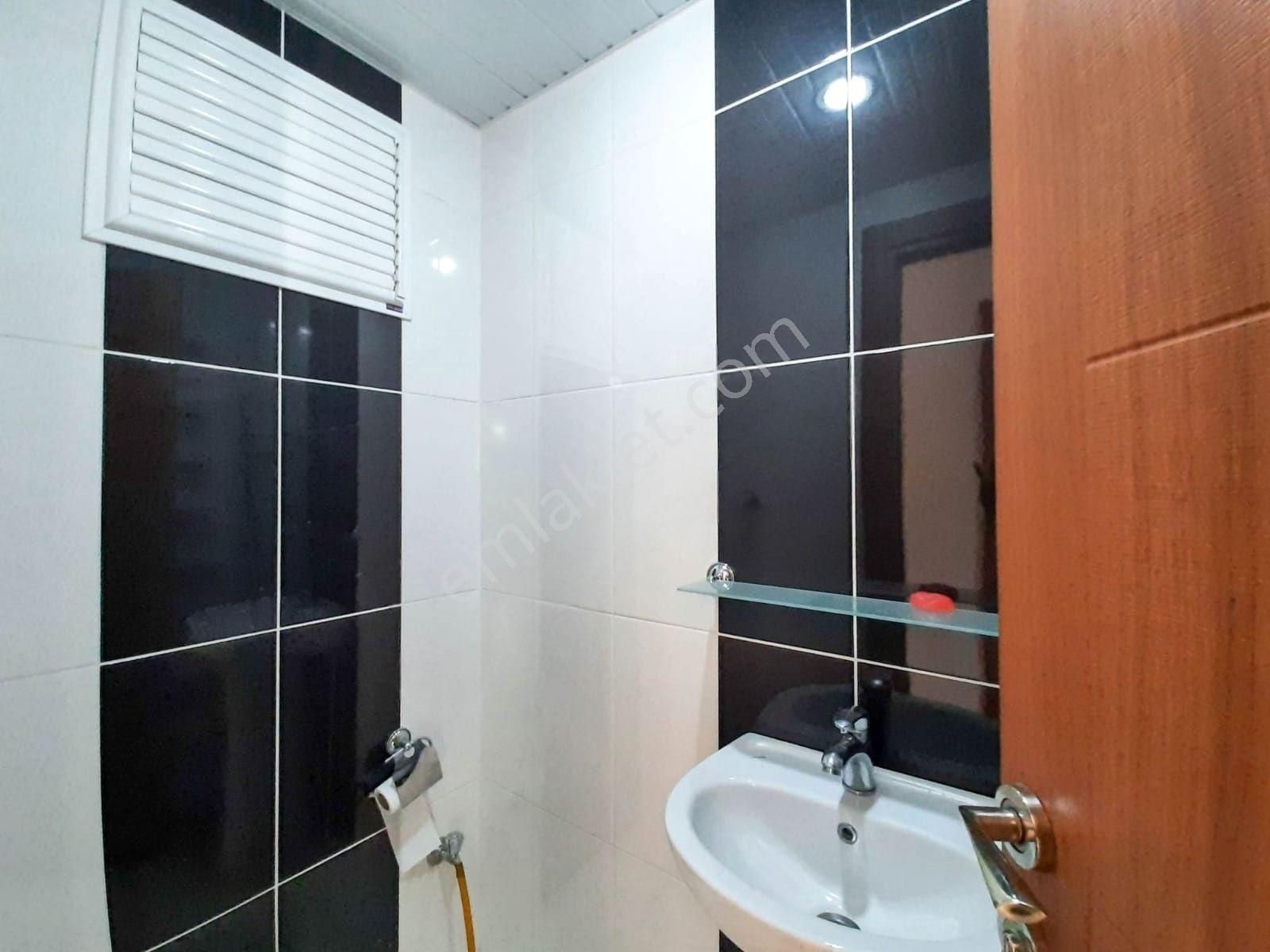 Yenigün 'de Geniş Asansörlü Otoparklı Fırsat Daire - Görsel 5