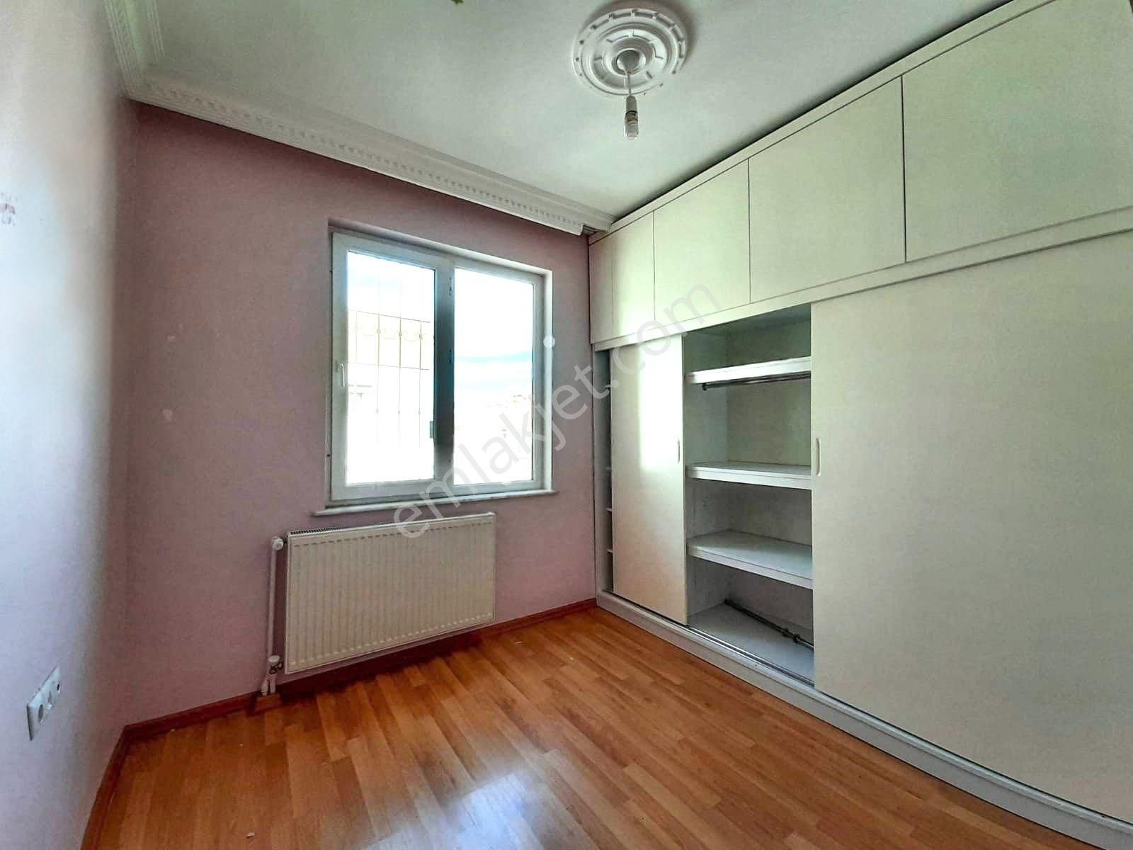 Yenigün 'de Geniş Asansörlü Otoparklı Fırsat Daire - Görsel 9