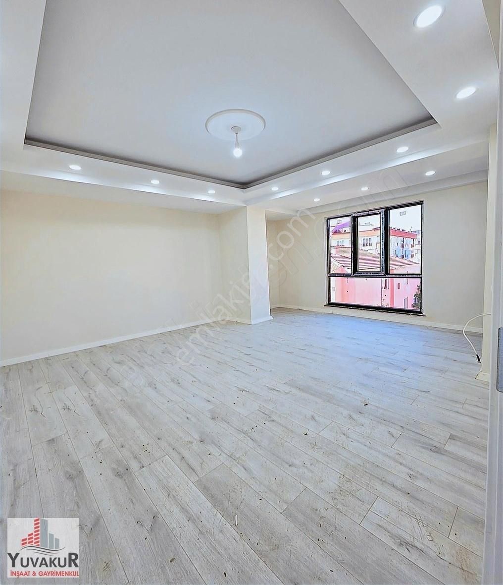Yuvakur'dan G.m.k.p Mah.okular Böl.*110m²merkeze Yakın*2+1*daire