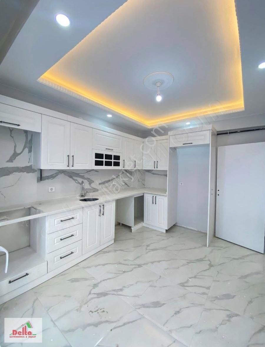 Reşadiye Mah. Merkezi Konum 2+1 Fiyatına 3+1 130m2 Satılık Daire