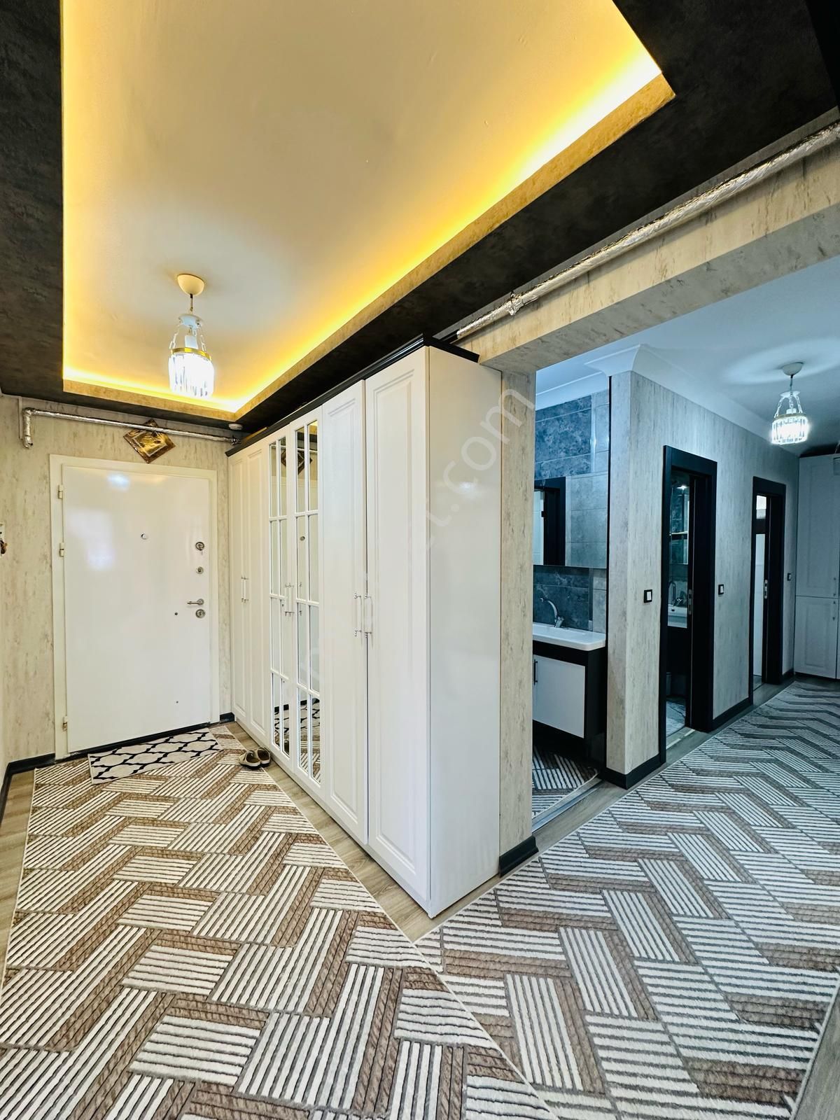 Beşikkaya'da Full+full Yapılı Asansörlü 3+1 Ara Kat Satılık Daire !! - Görsel 23