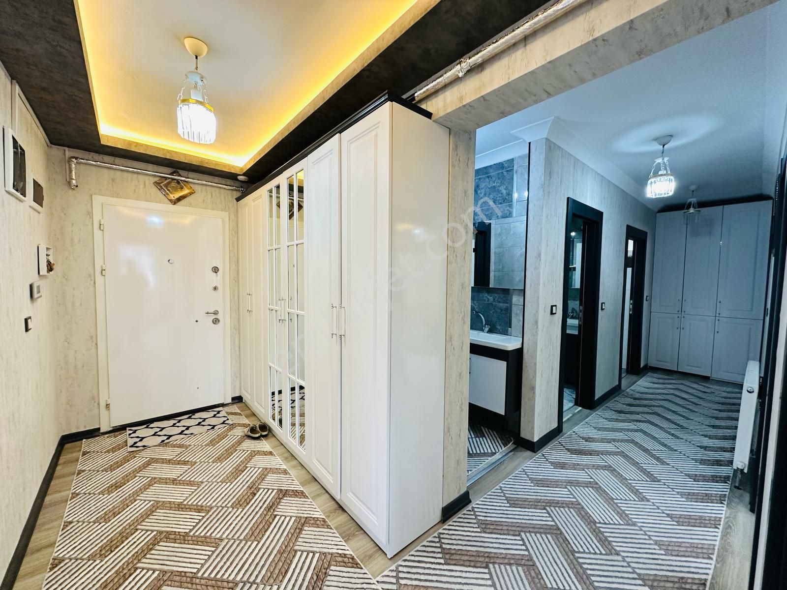 Beşikkaya'da Full+full Yapılı Asansörlü 3+1 Ara Kat Satılık Daire !! - Görsel 22