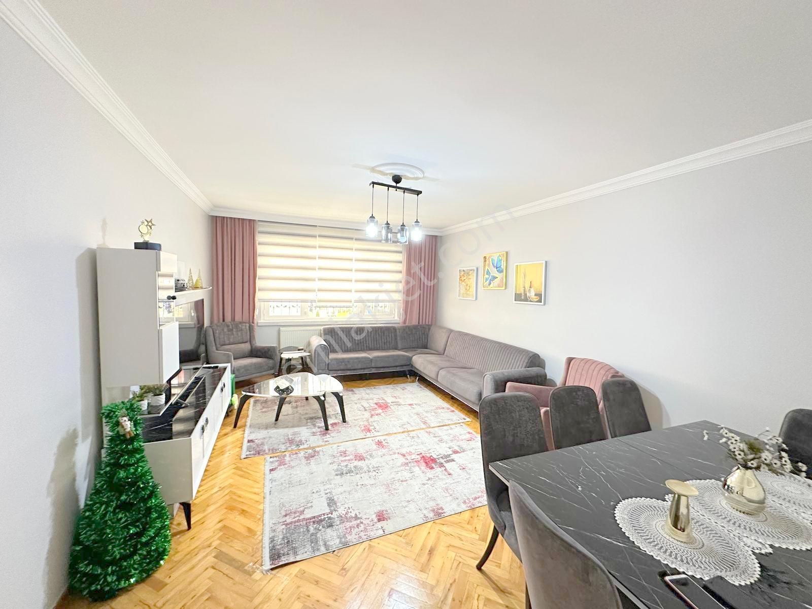 Gata Yakını 2+1 Giriş Kat Bağımsız Full Yapılı Balkonlu