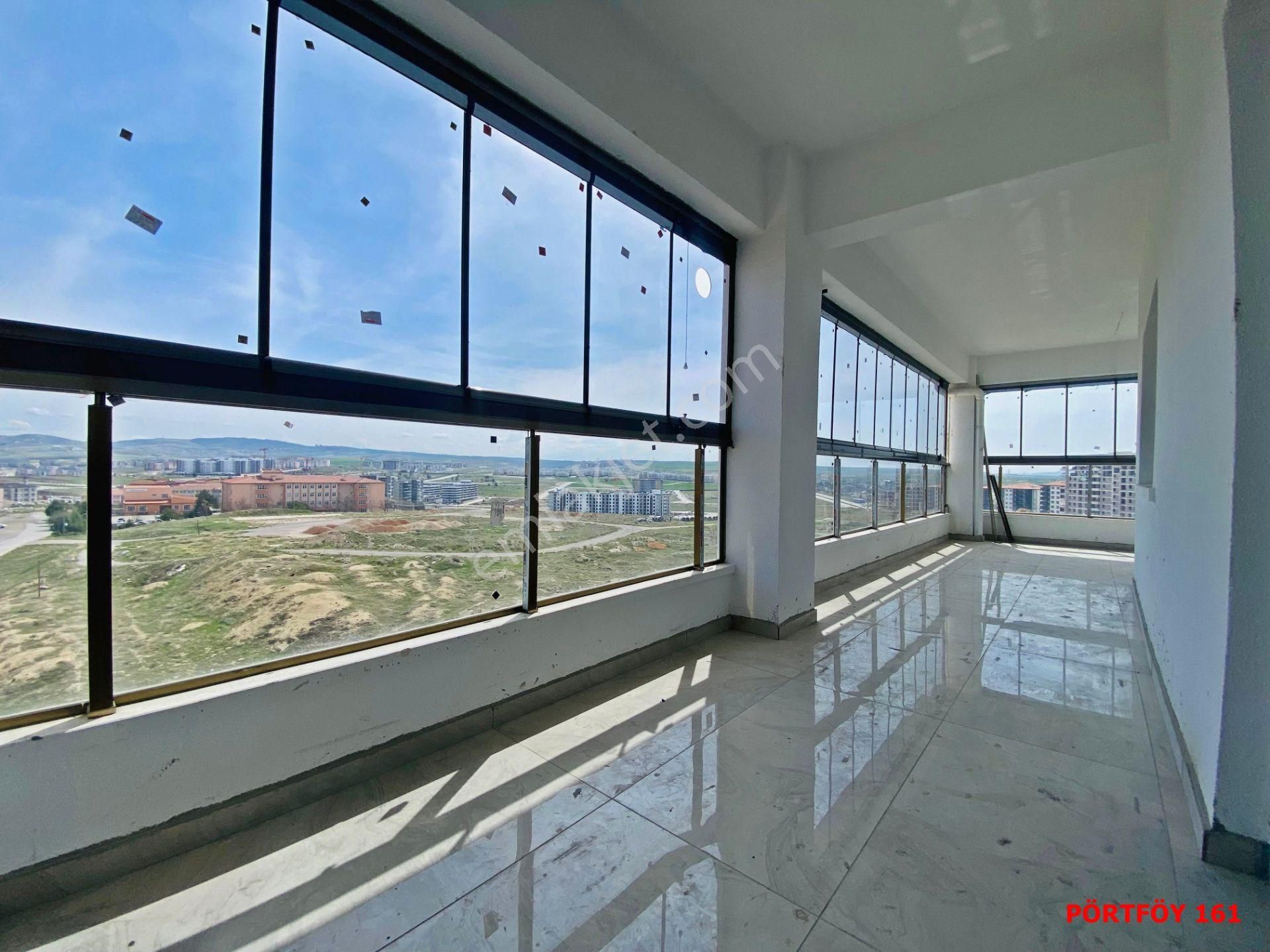 !!! Esra Sitesinde 157m² Ebeveyn Banyolu Daire 4+1!!!
