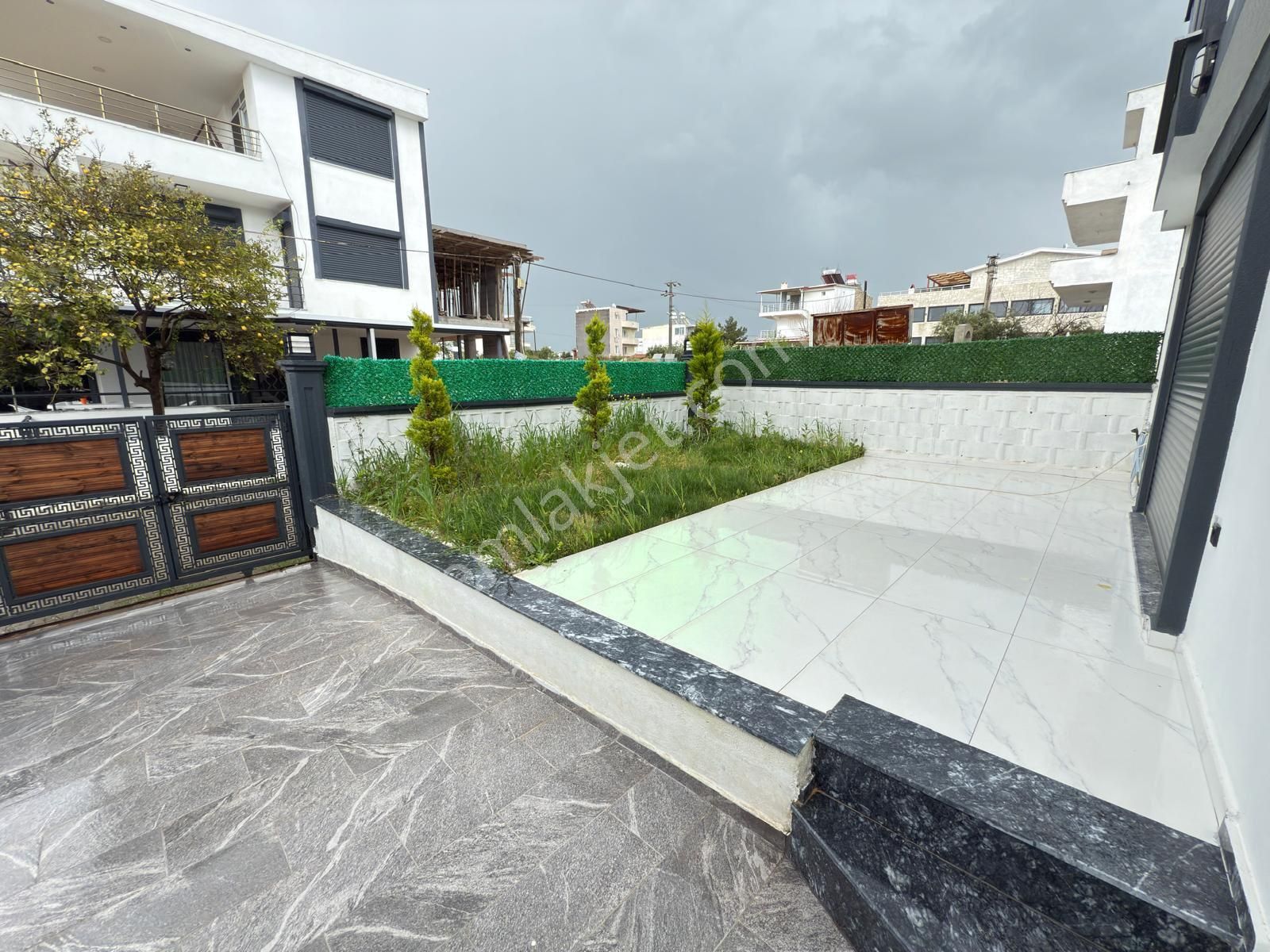 Mavişehirde Drnize Yakın Satılık Lüks Villa