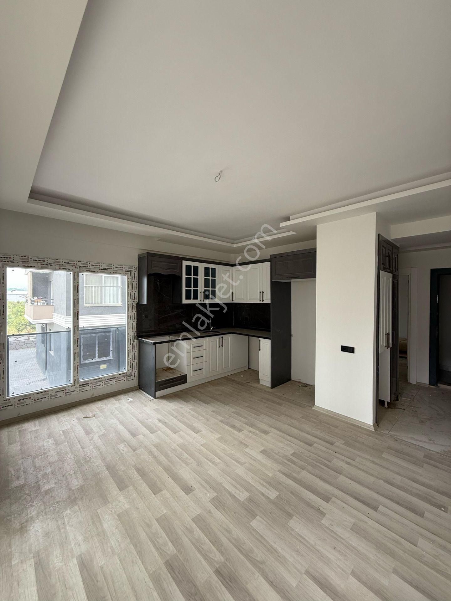 Mersin/erdemli/koyuncu'da İskan Ruhsatı Alınmış Site İçerisinde Satılık 1+1 Daire