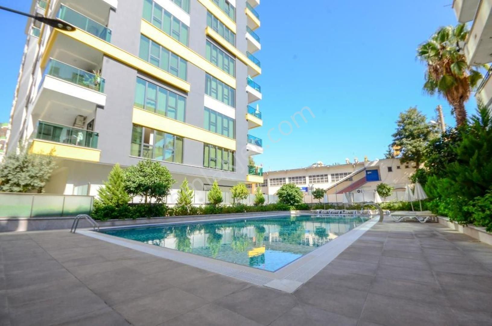 Alanya Merkez Güllerpınarı Konak City Tower 2+1 Satılık Daire