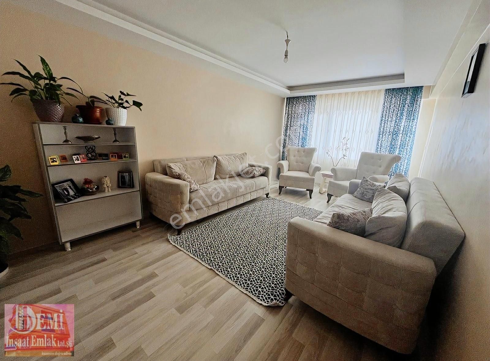 Önü Açık Arakat 2+1 110m² Çift Cephe Muazzam Daire