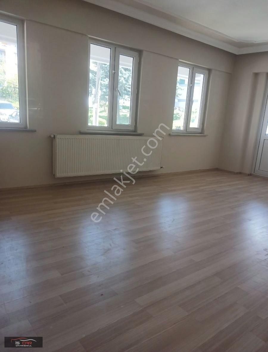 İs Car Dan Fethiye Mahallesinde Geniş Daire