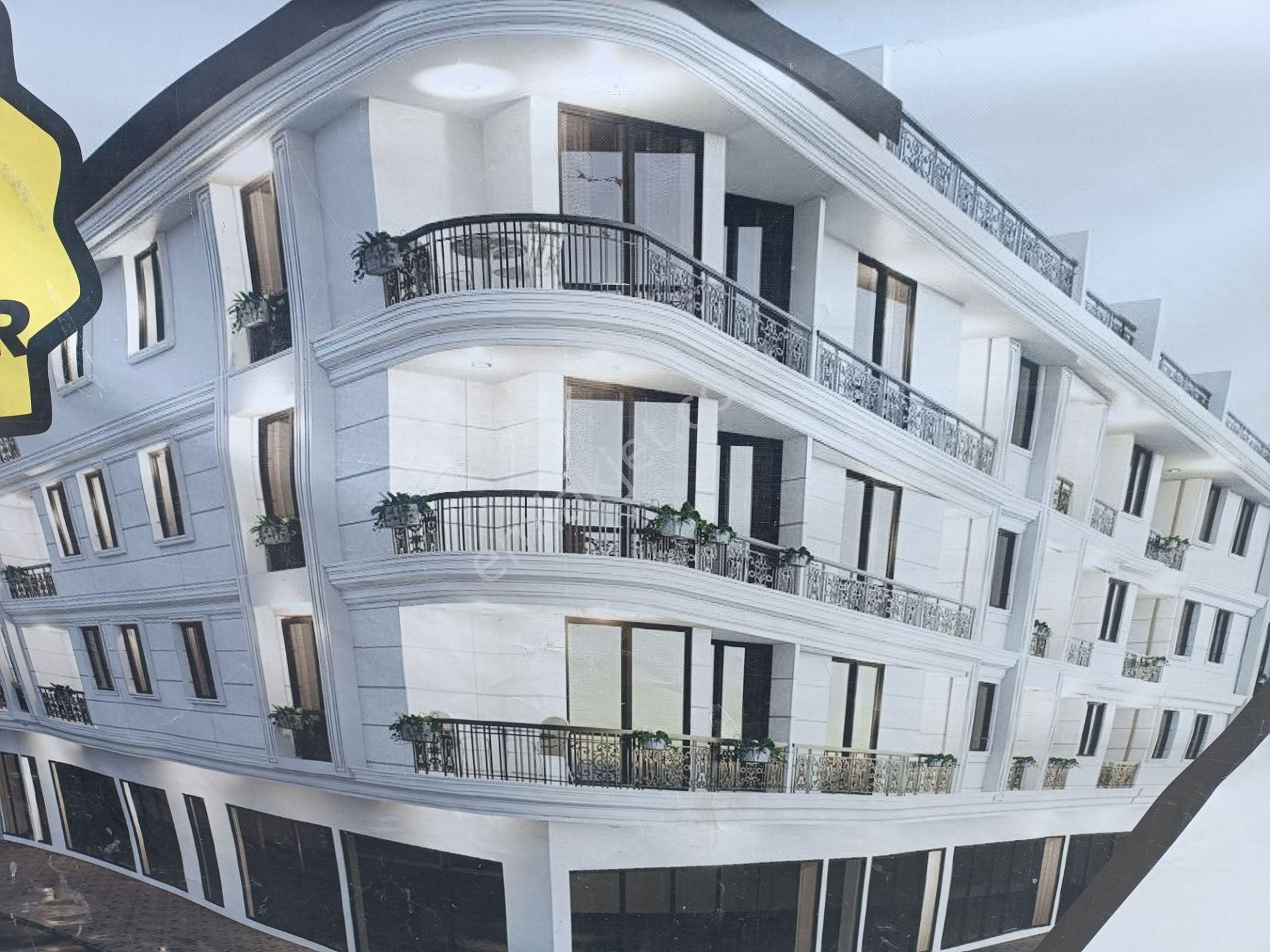 Engindeniz'den Satılık Topraktan Altınova Hastane Yolunda 1+1