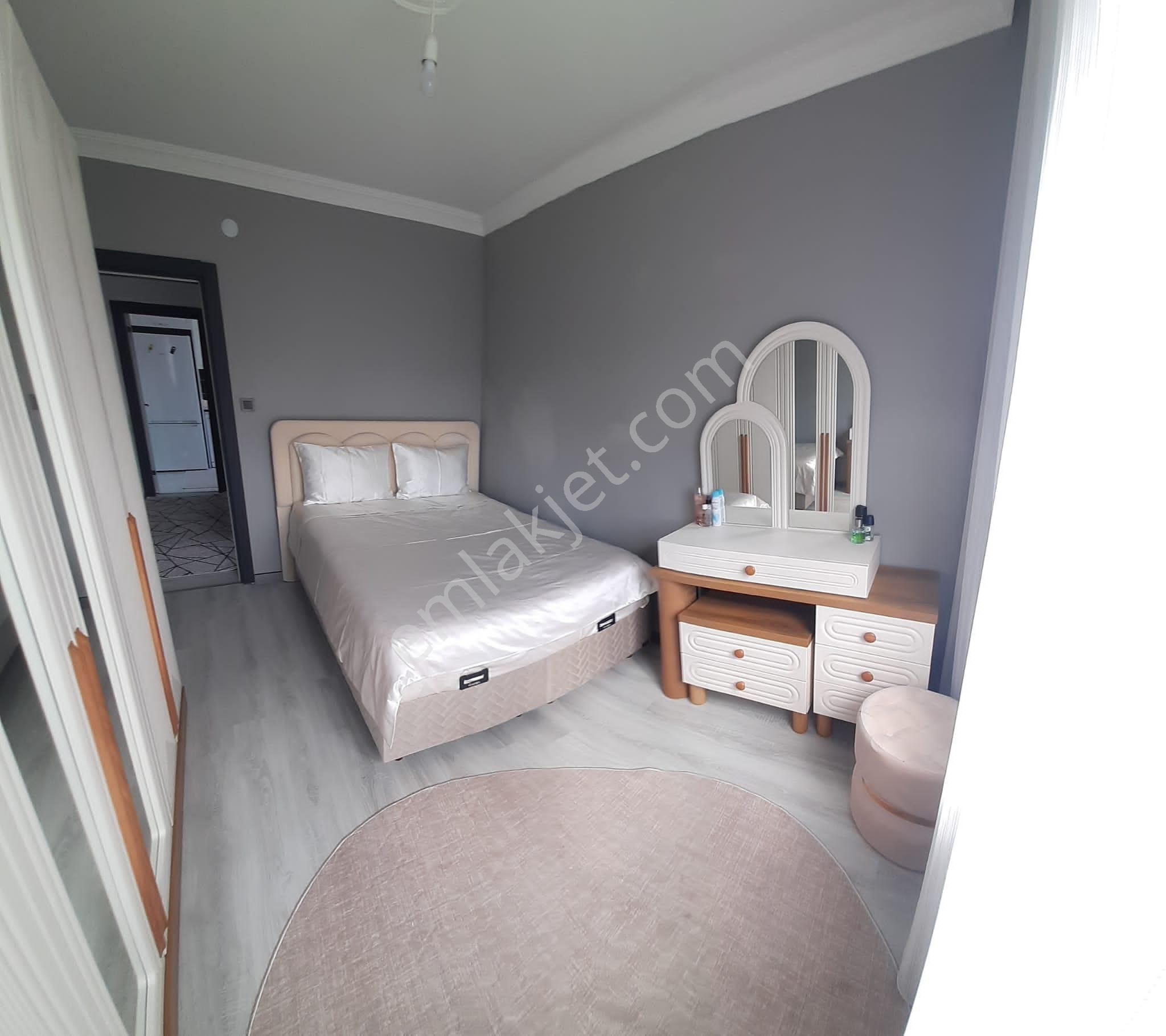 Çerkezköy Tepe Emlak Konutları Full Tadilatlı Satılık 2+1 Daire