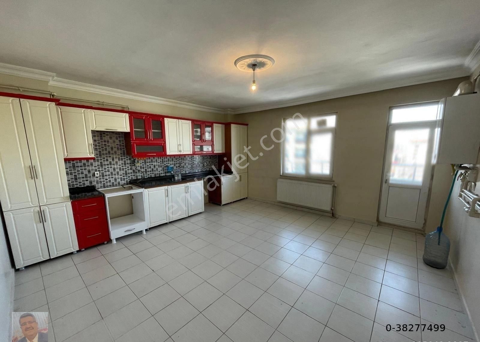 Alipaşa Mahallesinde 3+1 Site İçi Satılık Daire