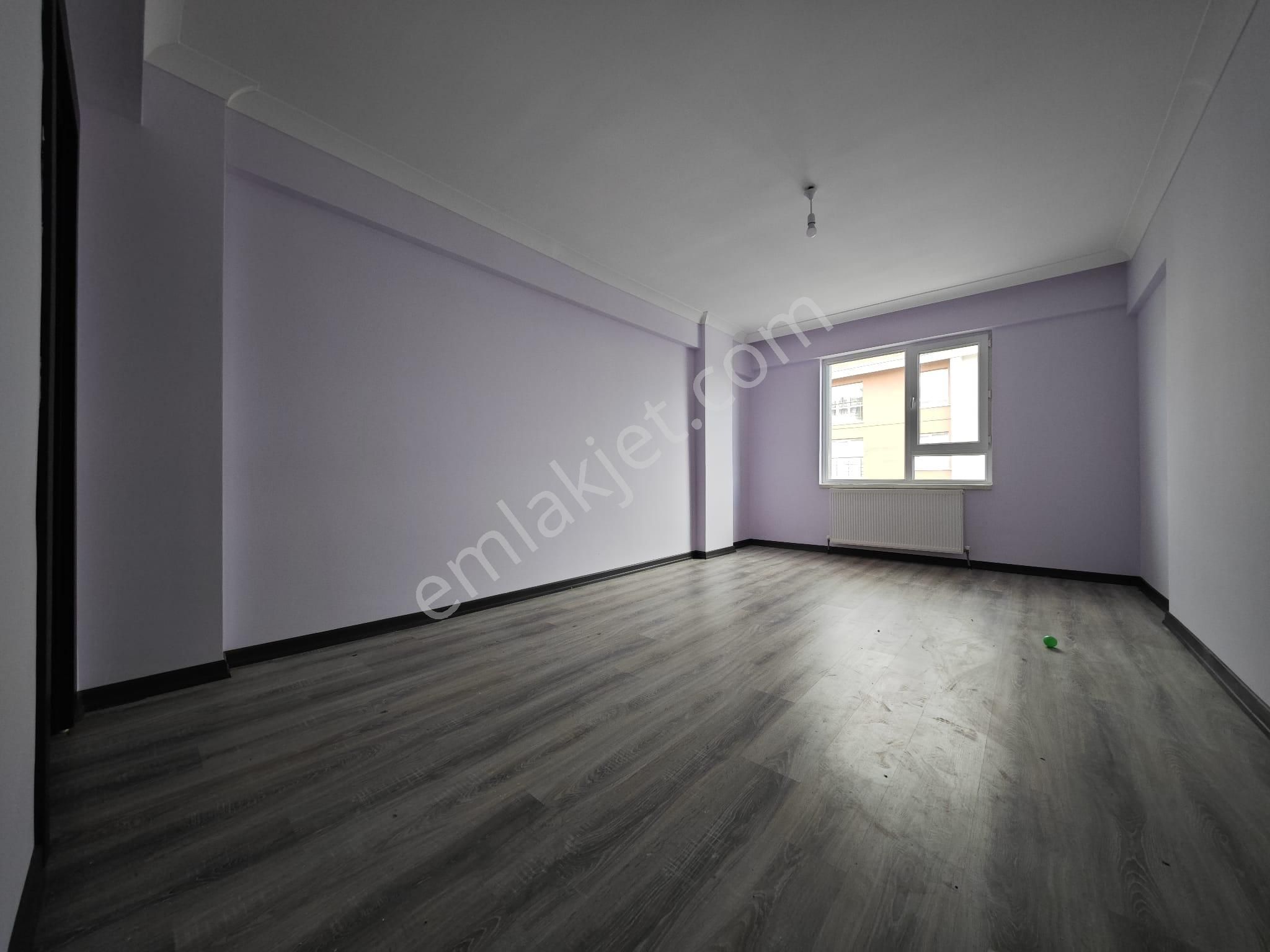 Beşikkaya'da Ebeveyn Banyolu Asansörlü 145 M2 3+1 Katta Satılık Daire !! - Görsel 12