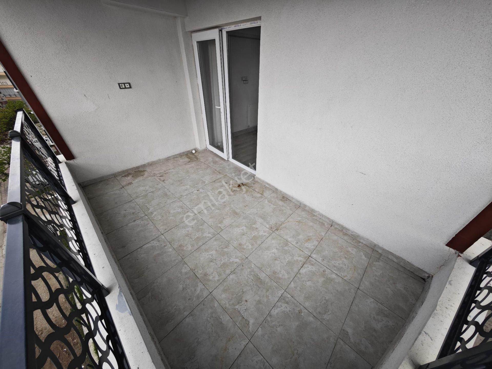 Beşikkaya'da Ebeveyn Banyolu Asansörlü 145 M2 3+1 Katta Satılık Daire !! - Görsel 35